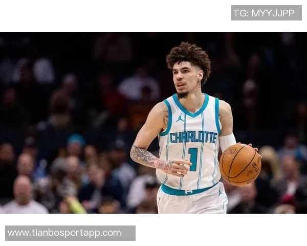 拉梅洛鲍尔因脚踝不适提前离场本场比赛将无法继续参赛 拉梅洛鲍尔因脚踝不适提前离场本场比赛将无法继续参赛