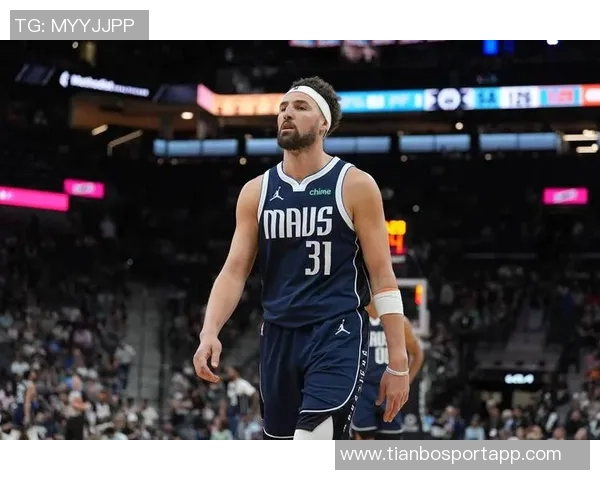 克莱坦言球员应接受球迷批评强调场上表现源于自身努力 克莱坦言球员应接受球迷批评强调场上表现源于自身努力