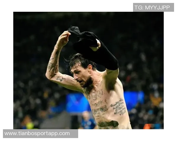 国米官方宣布阿切尔比因右大腿肌肉拉伤将缺席近期比赛 国米官方宣布阿切尔比因右大腿肌肉拉伤将缺席近期比赛