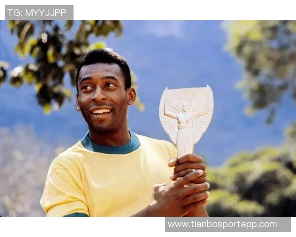 西蒙尼盛赞汉茨科多面手小蜘蛛被誉为世界顶级前锋之一